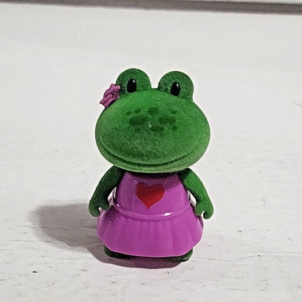 Li'l Woodzeez Bobbleez Farley Frog Flocked Figure Heart Purple Dress Bobblehead